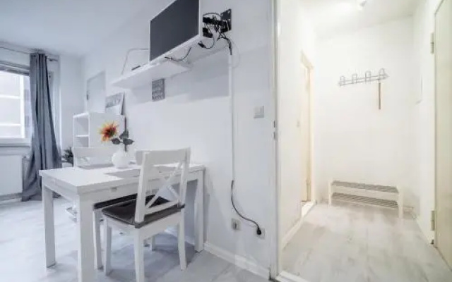 Private Apartment Alice Top (5948)