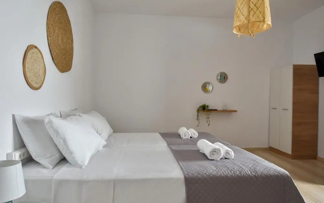 Eva Studios 10 in Agia Pelagia