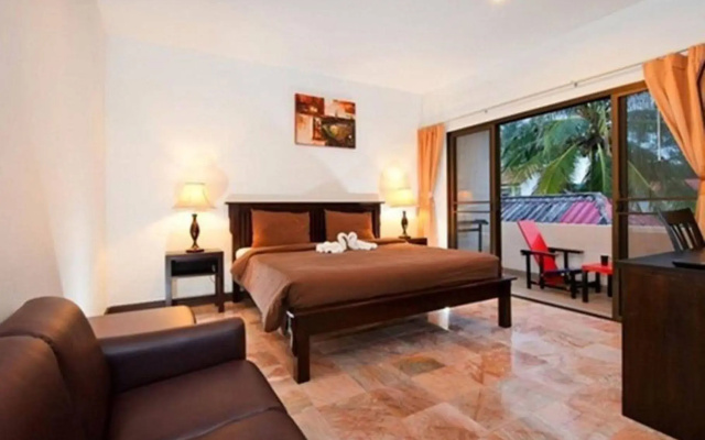 Kamala Beachfront Apartment