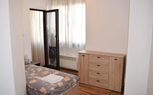Ramada 2 Ski Apartment