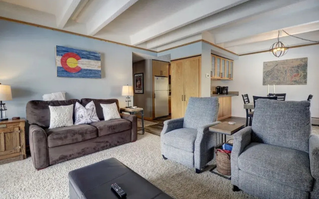 Great Mountain Views Short Walk to Lift Cozy Condo - PG201 by Redawning