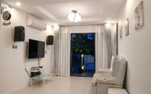 Pandaree Hua Hin