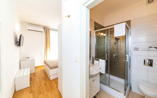 Riva City Rooms