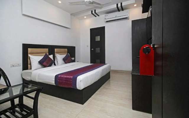 Fabhotel Arihant Inn