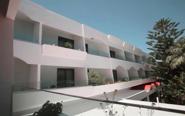 Tigaki Beach Hotel