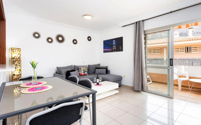 Home2Book Los Cristianos, Pool & Beach