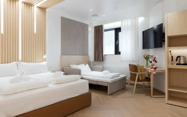 Polar Nook Hotel