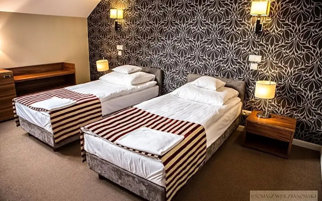 Hotel Lord Krosno