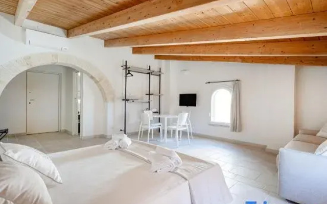 Palazzo della Torre 201– Modern Historic Apartment
