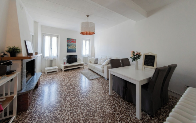 Family Nest on Lake Como by Rent all Como