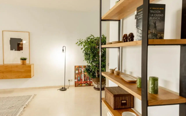 Guadalmina Beach Holidays Suite Apartment,