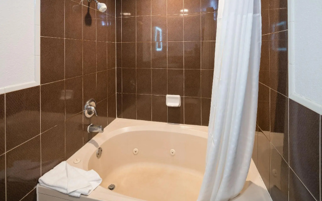 Symphony Inn
