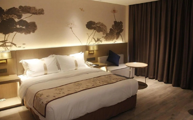 Grace Select Hotel