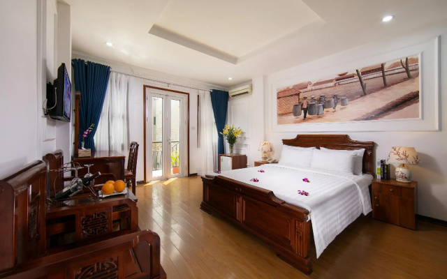 Sena Boutique Hotel & Travel