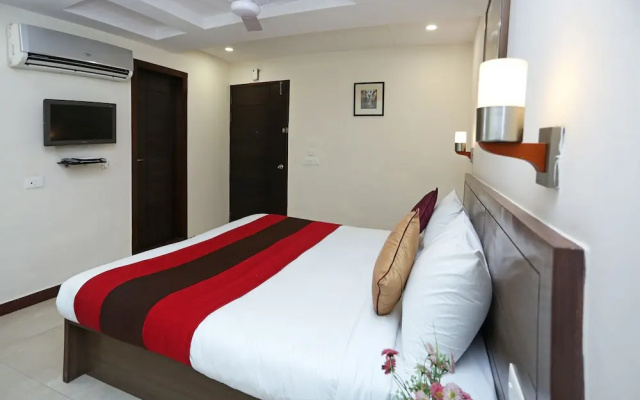 OYO 11577 Hotel Crystal Retreat