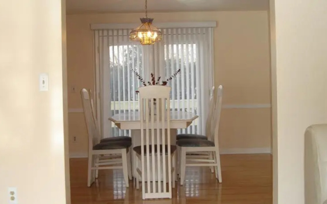 Ithaca Vacation Houses - Hickory Place