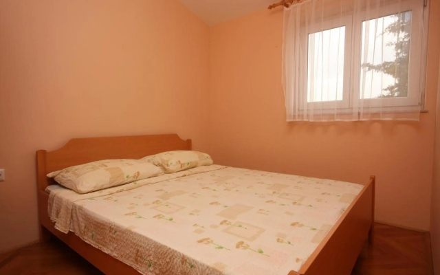 Vese - 100 m from beach - A4(2+2)
