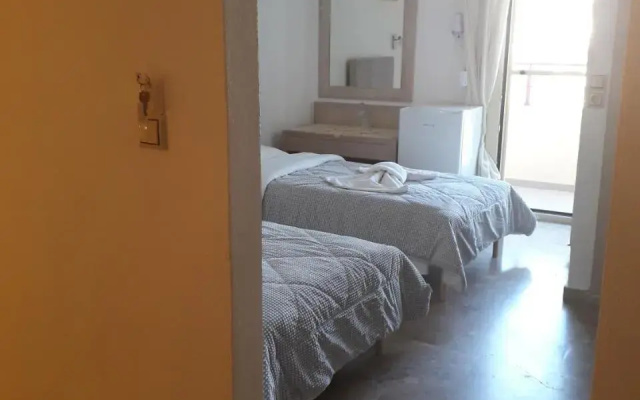 Knossos Hotel