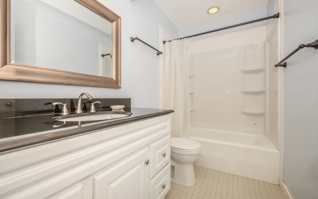 SailMaster 37 - Two Bedroom Condo