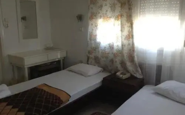 Hotel Irini