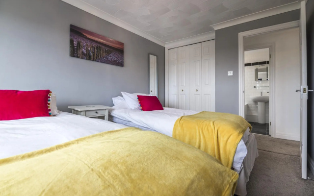 North Beach Heights - 3 Bedroom Penthouse - Tenby