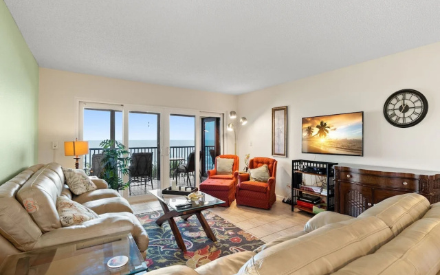 Reflections on the Gulf by Distinctive Beach Rentals