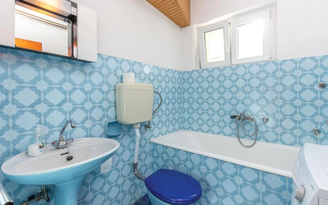 Amazing apartment in Novi Vinodolski w/ 3 Bedrooms