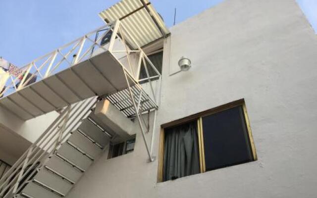 Отель Hostal Estudio Espartaco Мехико вид на фасад
