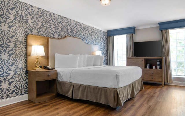 Best Western Plus French Quarter Courtyard Hotel