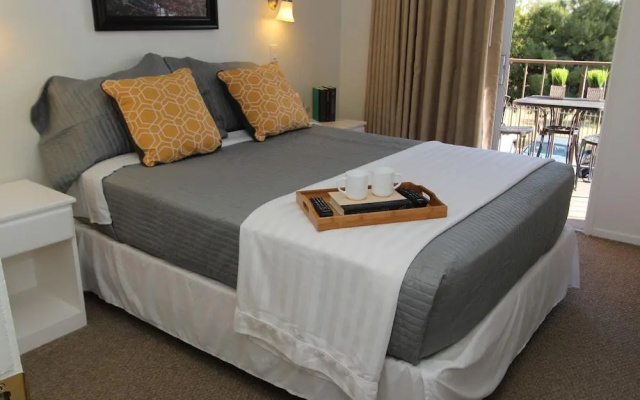 Park Suites At 233 - Free Golf