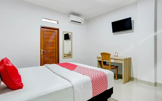 OYO 90671 Petanu Residence