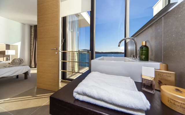 Golden Rays Luxury Villas