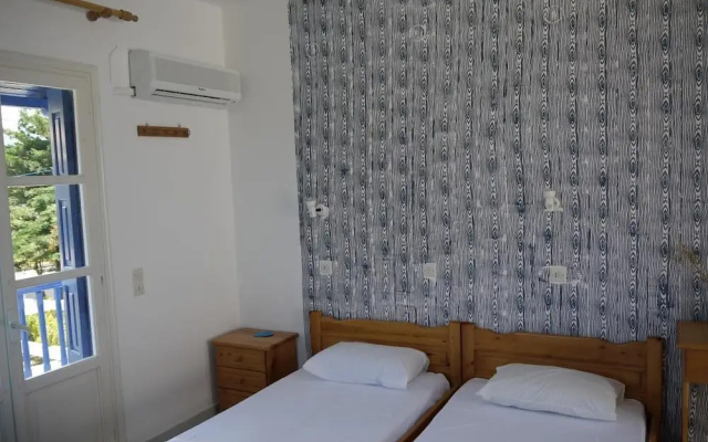 Crystal Rooms