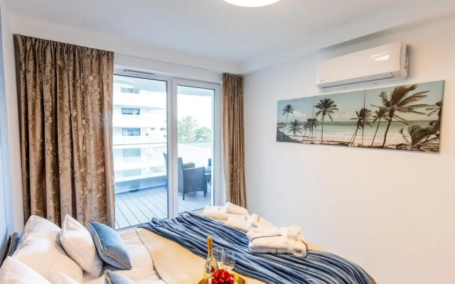 Apartment in Rogowo Near Beach and Lake