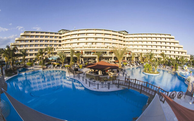 Отель Pemar Beach Resort - All Inclusive бассейн
