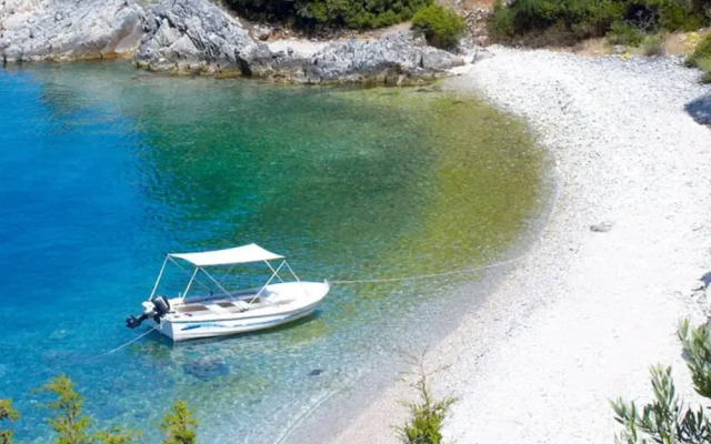 Loutsa Waterside in Vathy