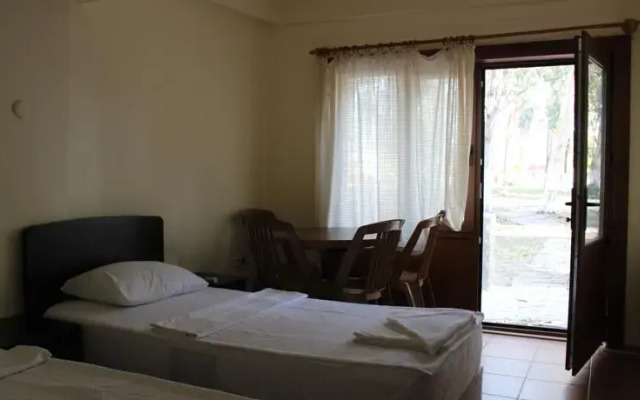 Lodges in Akyaka Kamp