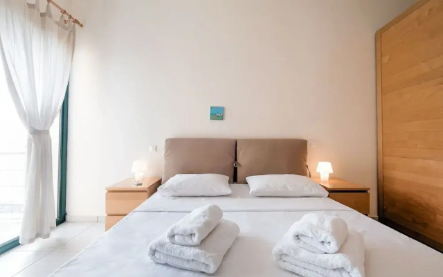 Spacious Villa near Sea in Pera Melana