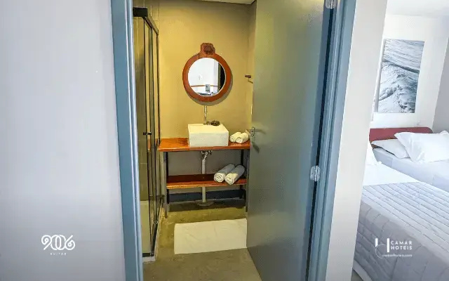 9006 Suites