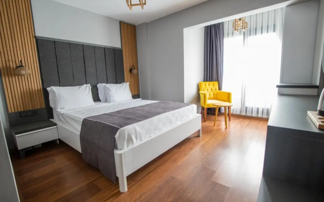 Rodis Hotel
