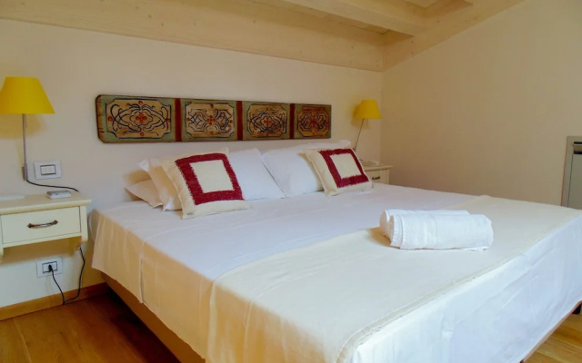 Alimunera Hotel