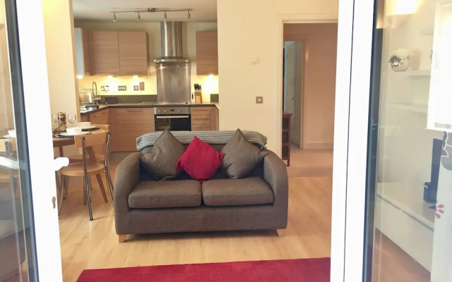 Luxurious Wessex Gate Apartment