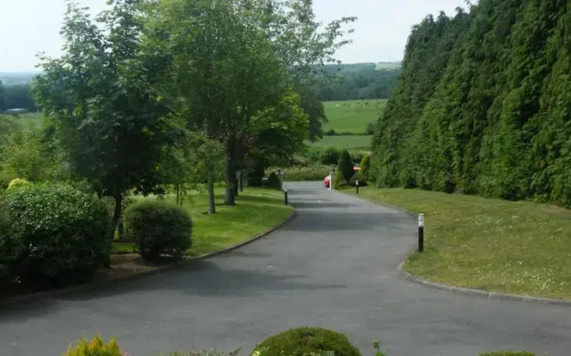 Koliba Country Home