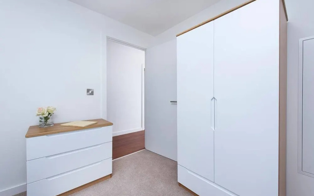 Luxurious and Bright 2BR City Centre Apartment