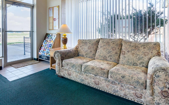 Econo Lodge Wakeeney