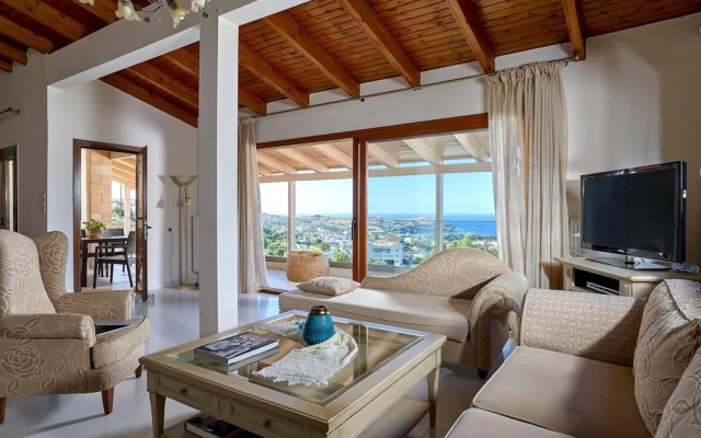 Spacious Villa With Private Jacuzzi Shared Pool and Amazing View RU
