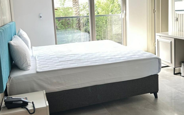 Sam Hotel