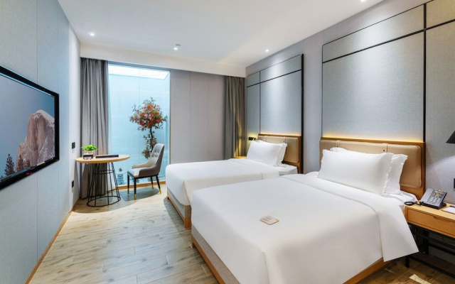 Apex Hotel