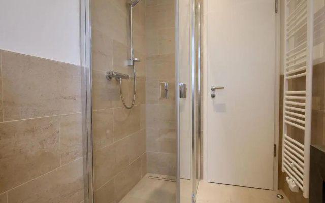 Kleine Charlotte - Traumwohnung mit Terrasse für 4 Personen