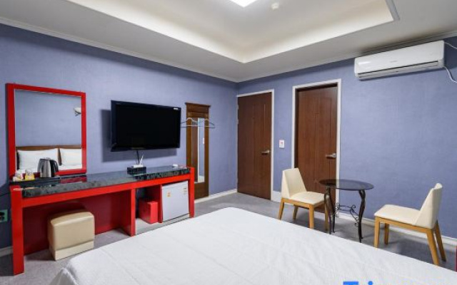 Yeosu Hotel Manhattan